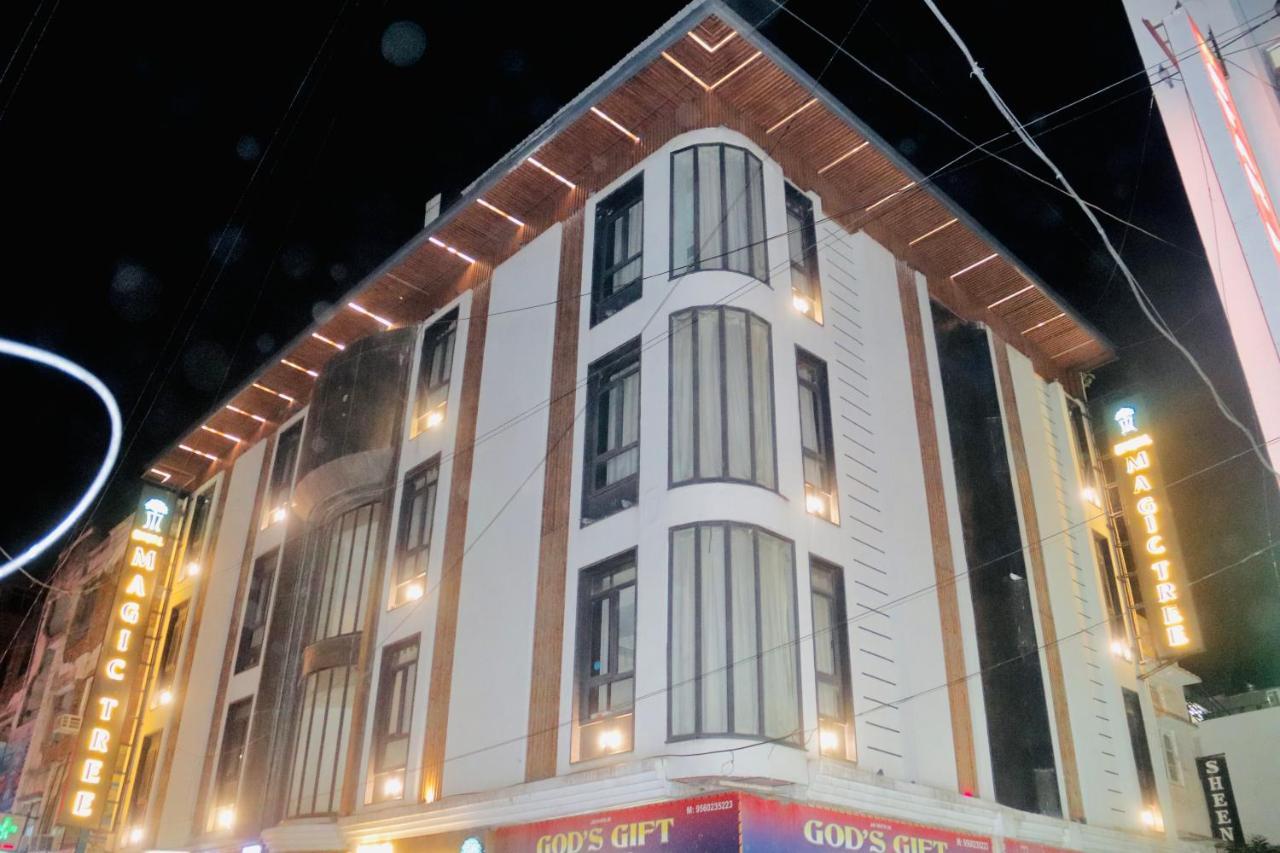 Hotel Magic Tree Karol Bagh Metro Station نيودلهي المظهر الخارجي الصورة